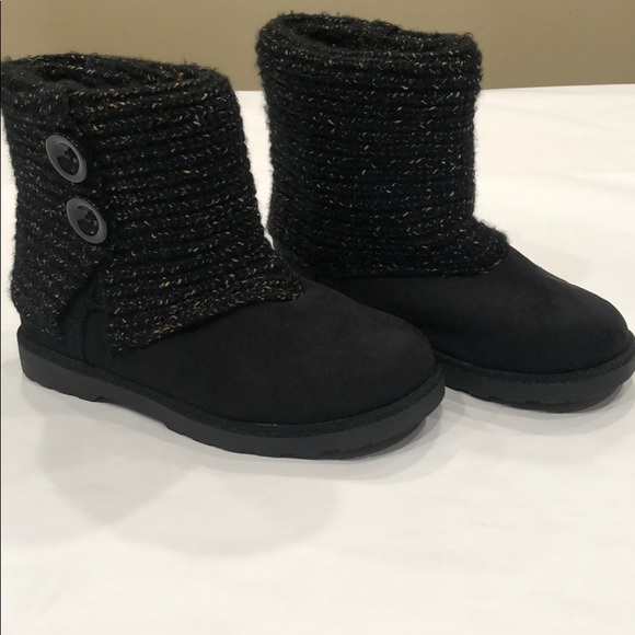 Makau Boots- New - Picture 1 of 4